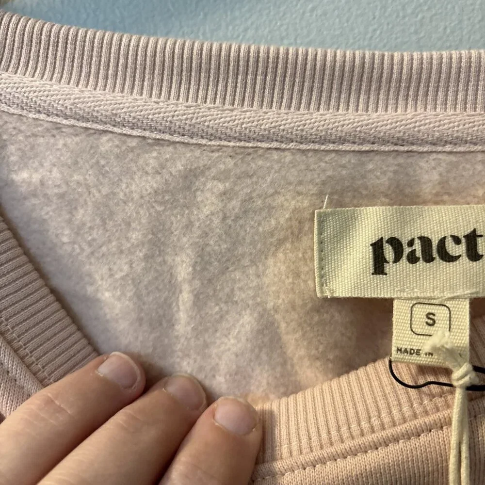 NEW Pact 100% Organic Cotton Pink Winter Sprigs Slouchy Women's Sweatshirt Large